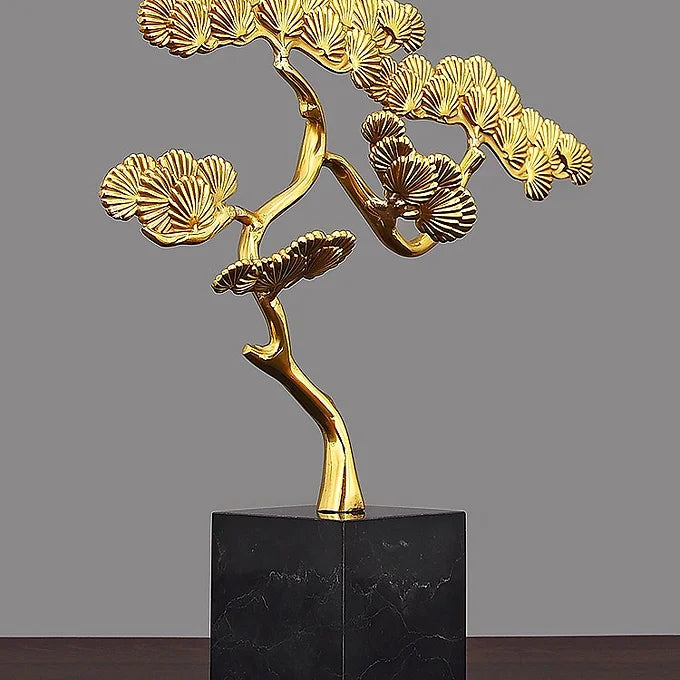 Pine sculpture